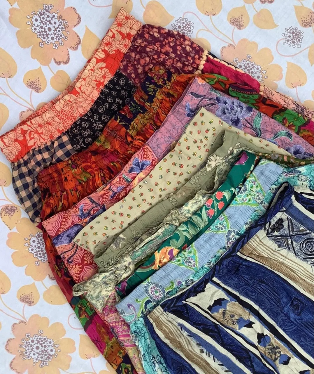 Vintage Ladies Skirts - 25kg - Grade A/B