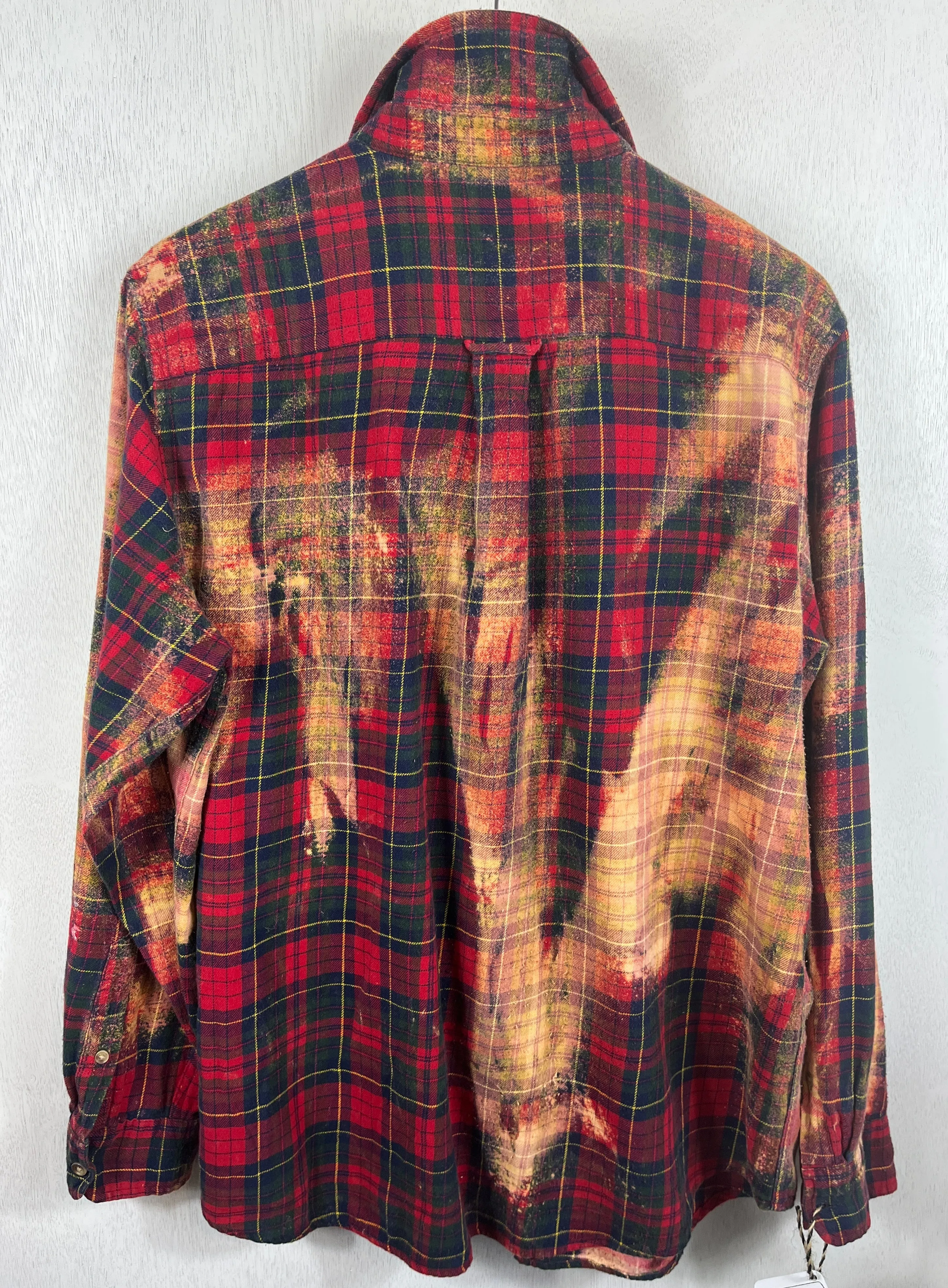 Vintage Red, Green and Gold Flannel Size Large