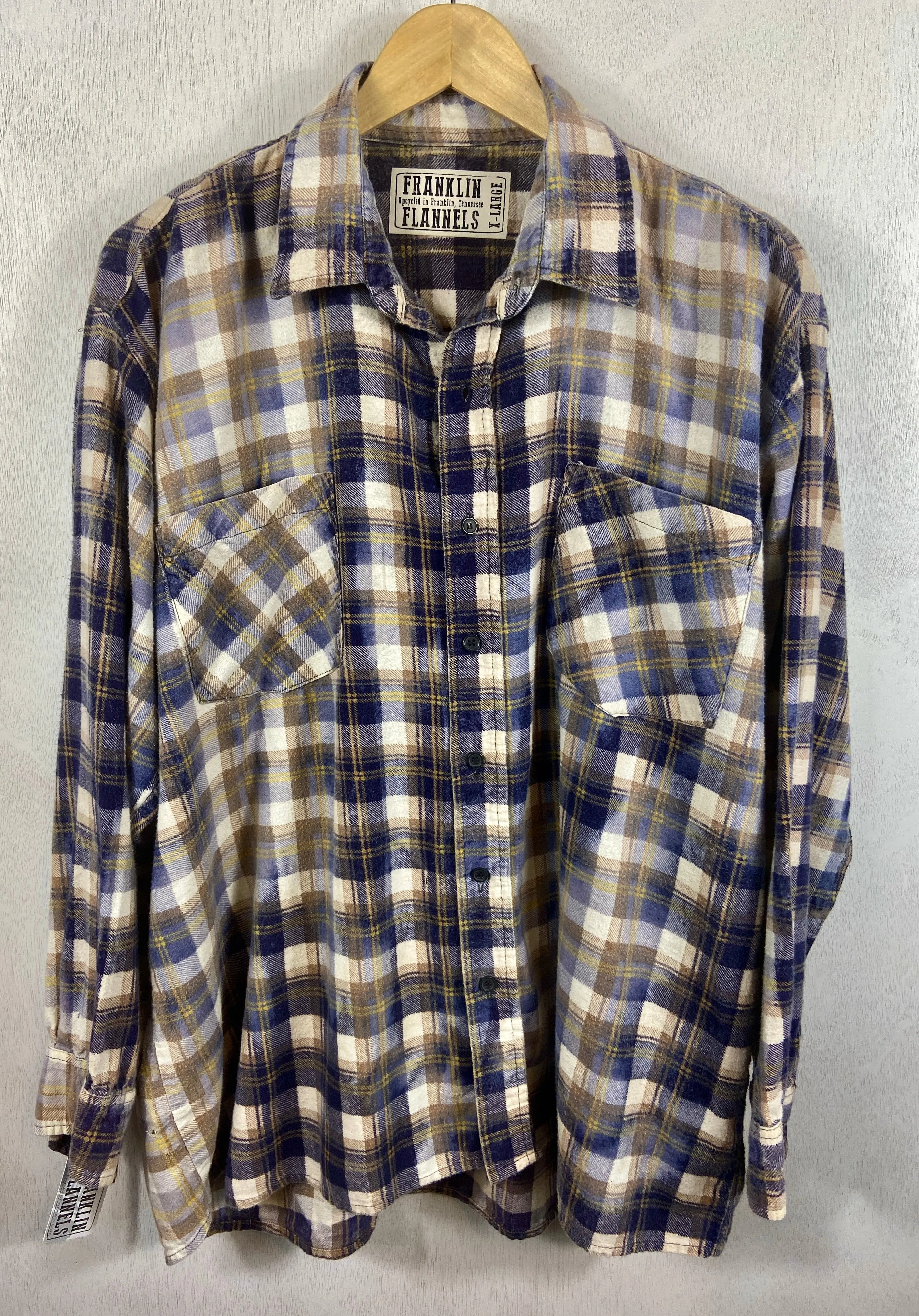Vintage Retro Navy Blue, White and Yellow Flannel Size XL