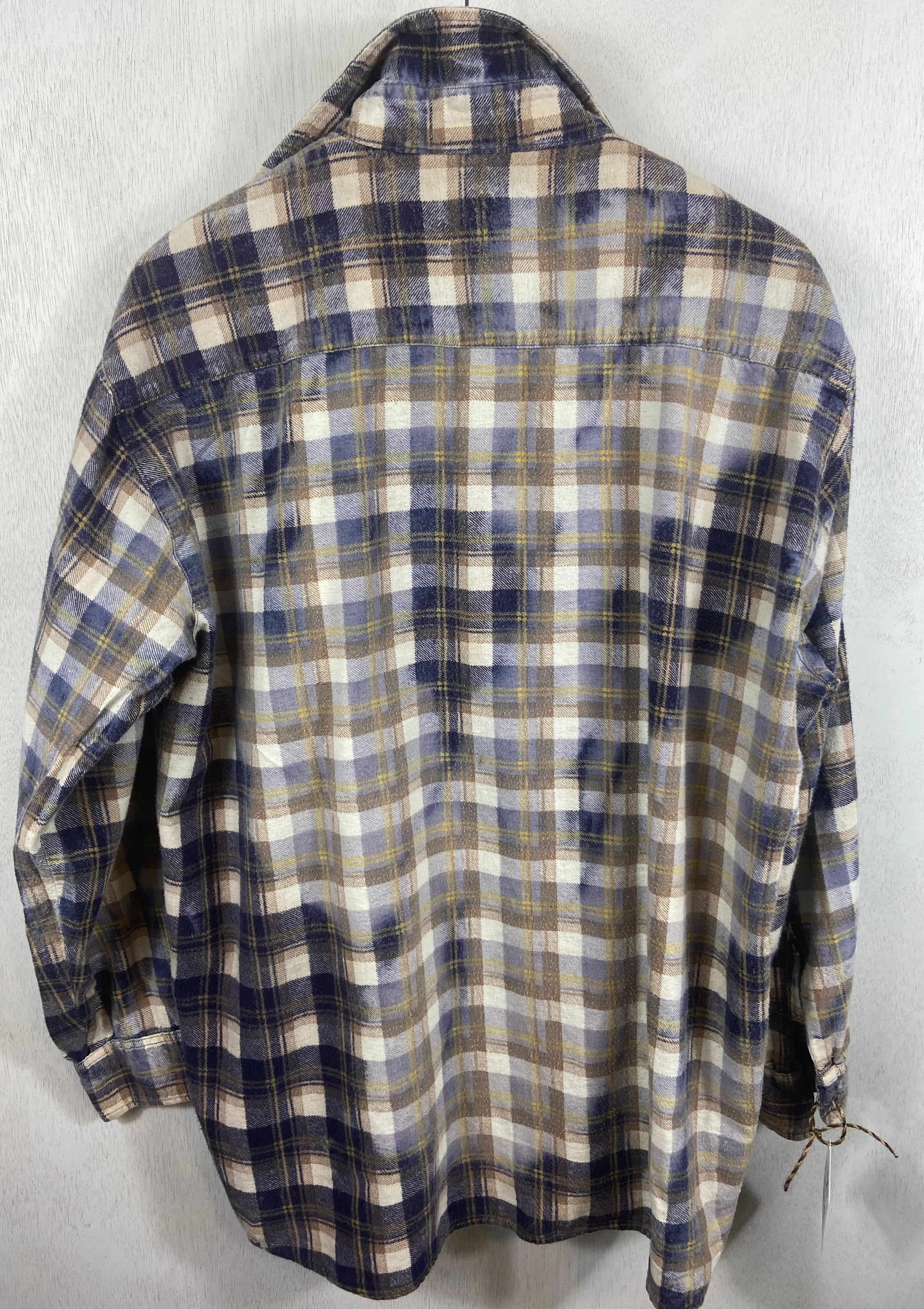 Vintage Retro Navy Blue, White and Yellow Flannel Size XL