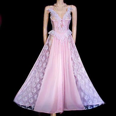 *VINTAGE ROMANTIC FAIRYTALE “TREASURE” BY FARIS LACE RUFFLE GRAND SWEEP BUSTIER-LOOK NIGHTGOWN IN BREATHTAKING PINK