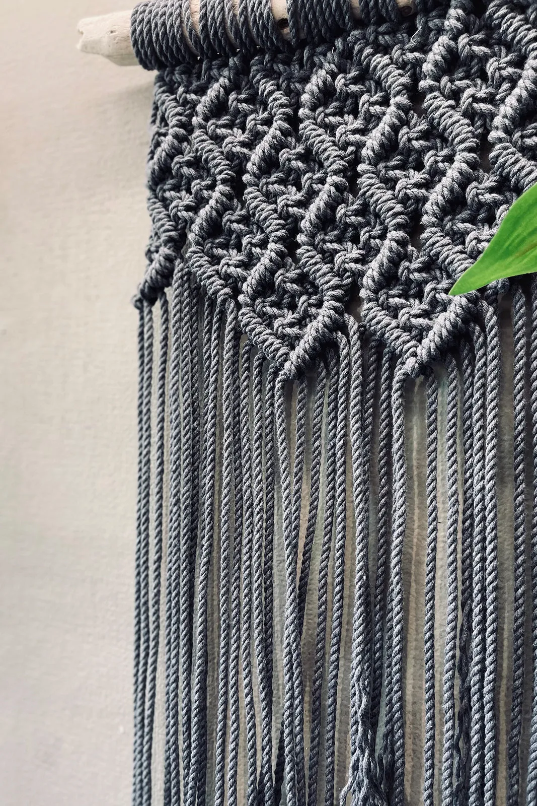 Wall macrame grey