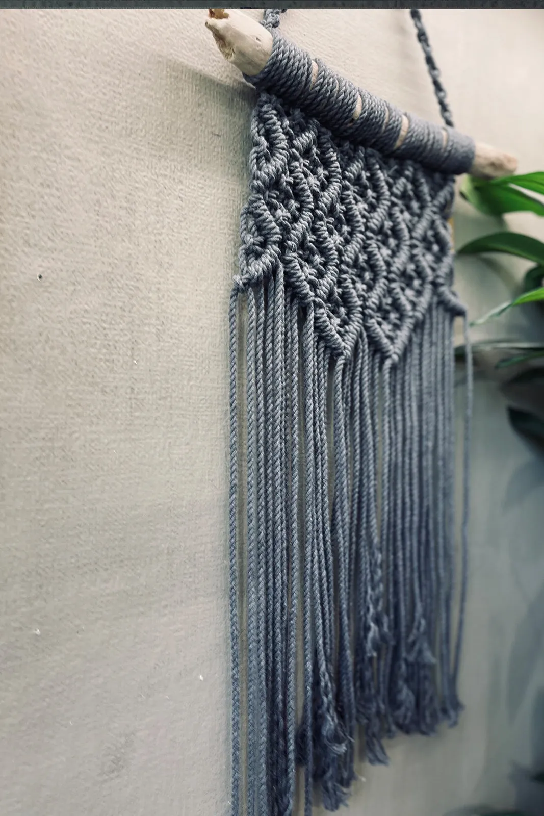 Wall macrame grey