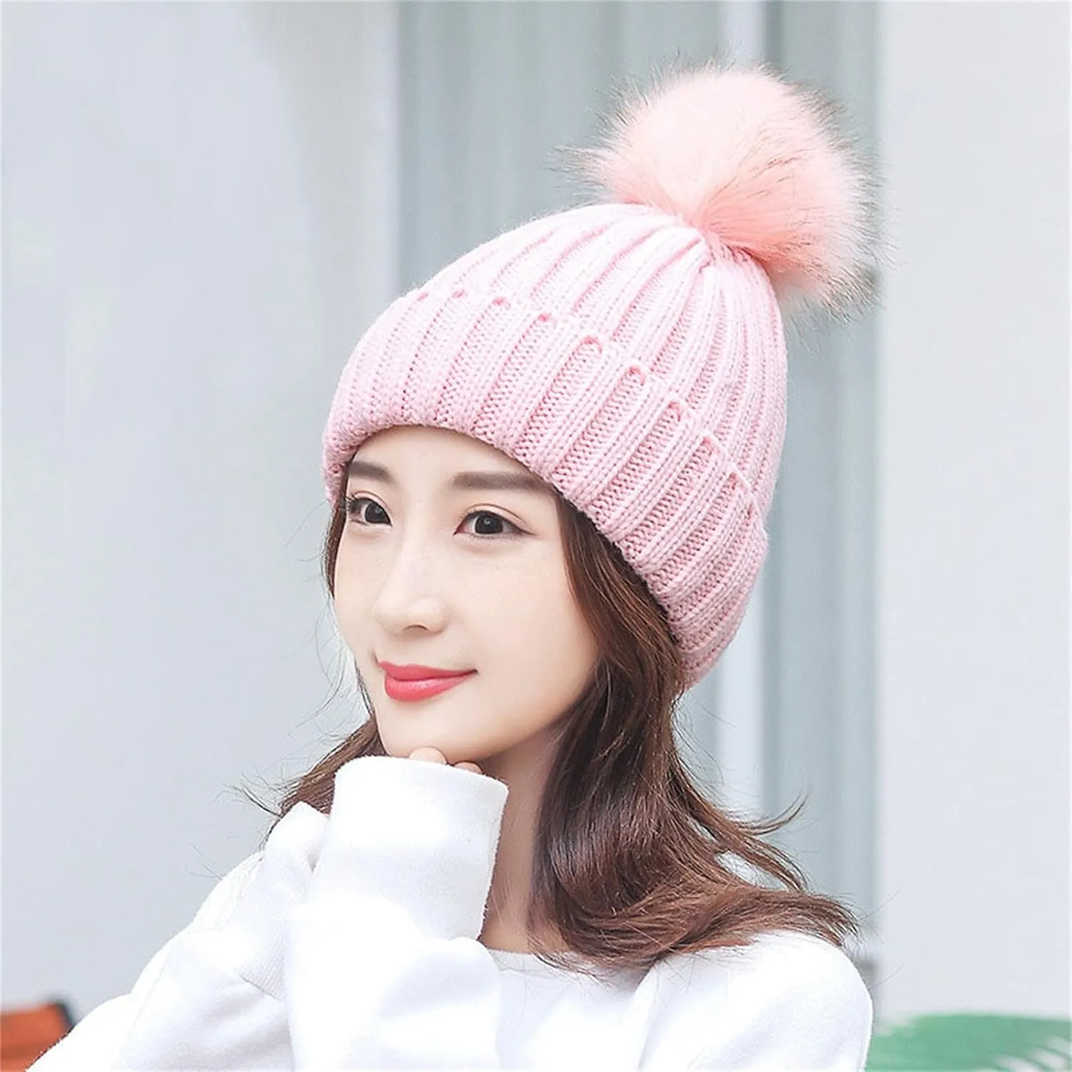 Winter eanie Hats for Women Soft Ski Cuff Cap with om om Fleece Thick Knitted kull Cap