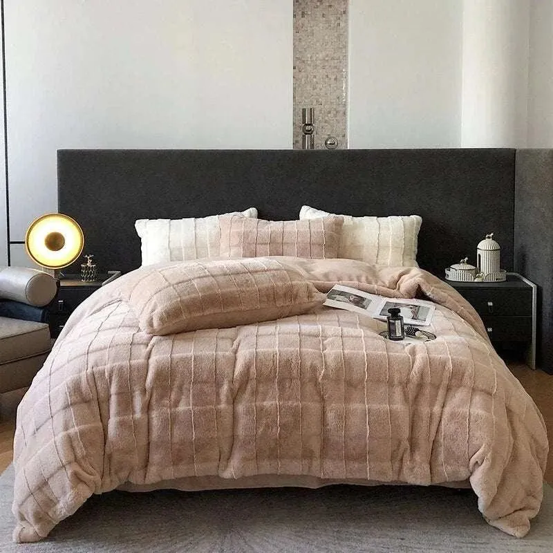 Winter Luxe Plush Bedding Set