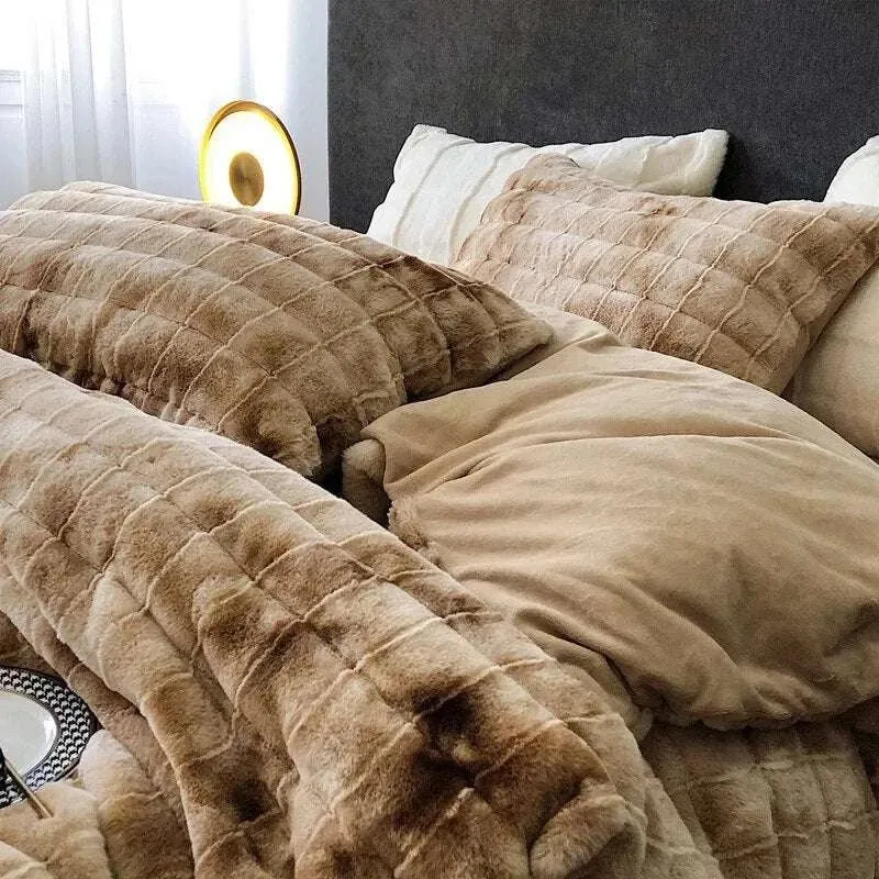 Winter Luxe Plush Bedding Set
