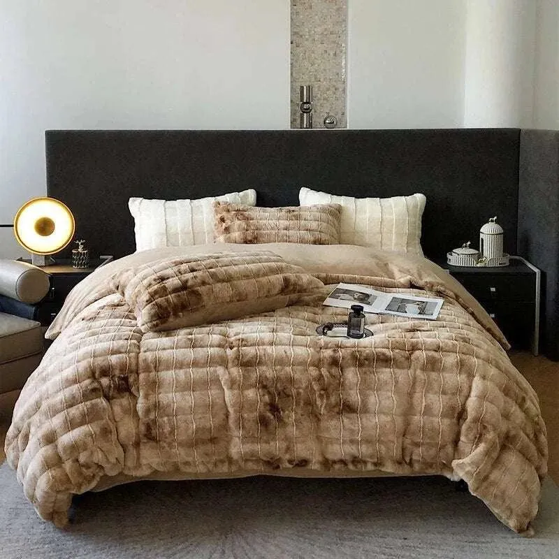 Winter Luxe Plush Bedding Set