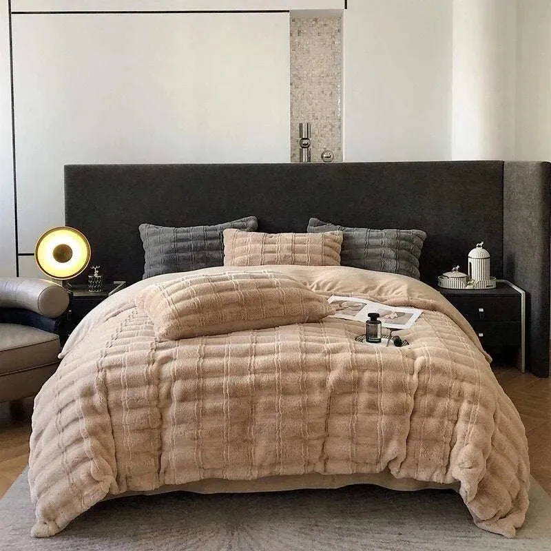 Winter Luxe Plush Bedding Set