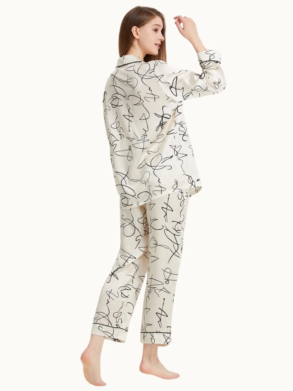 Women Artistic Graffiti Printed Silk Pajamas Set