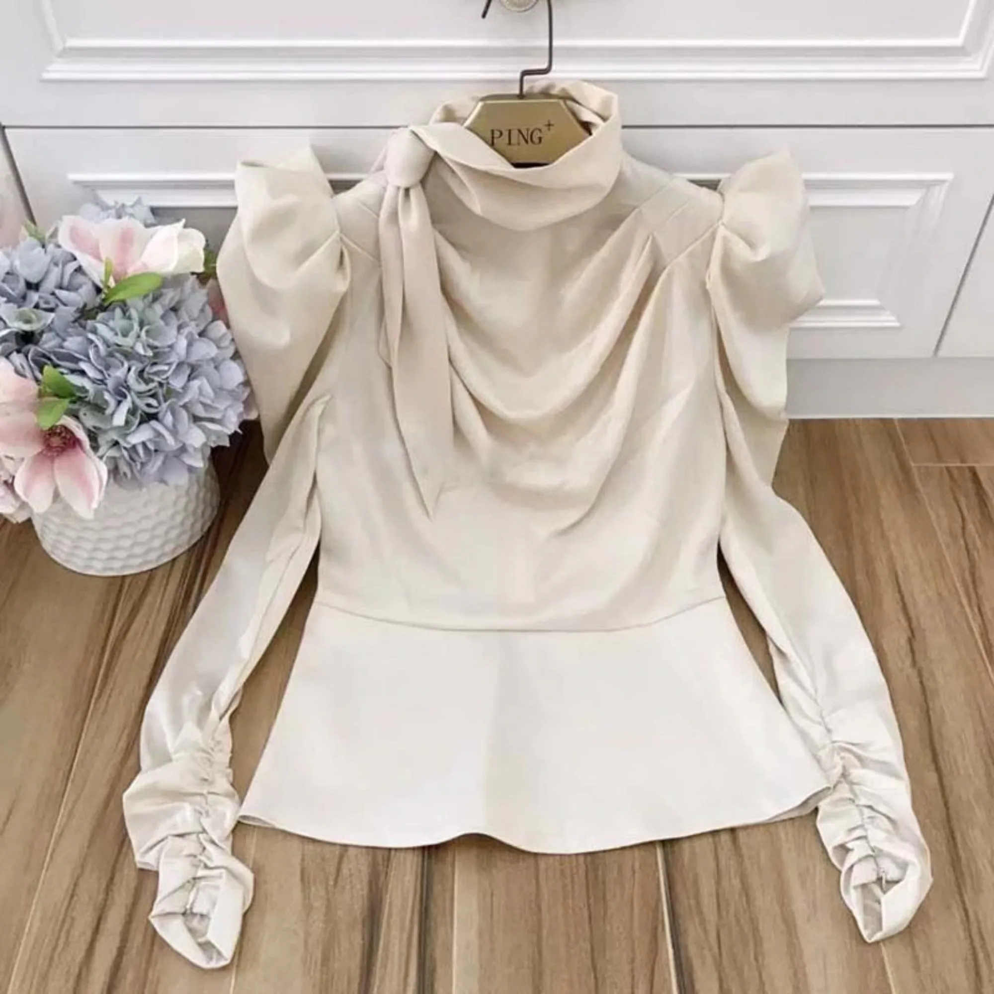 Women's Autumn Polyester Long-Sleeved Blouse