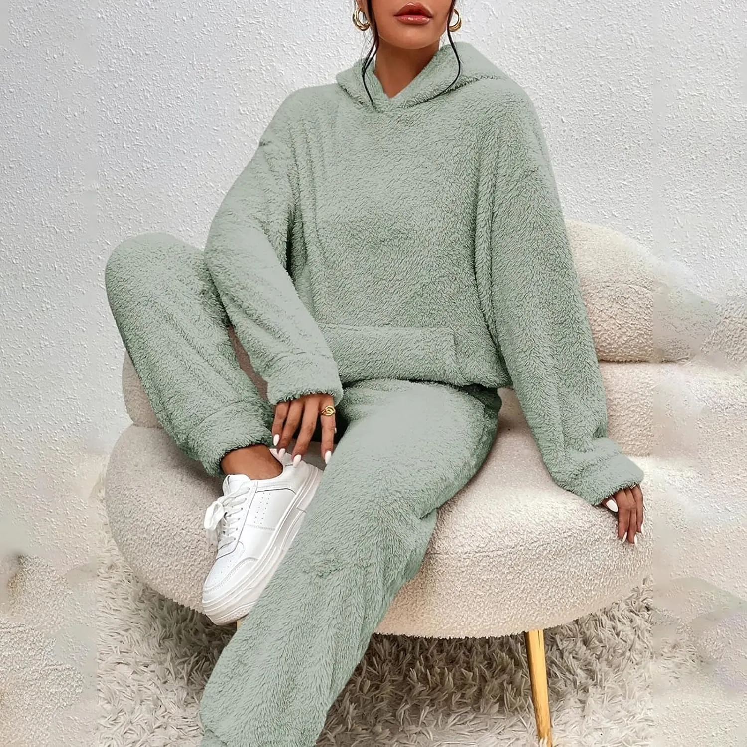 Womens Fleece 2 Piece Outfits Sherpa Fall Winter Warm Hoodies for Women Flannel Fleece Lined Sweatpants Lounge Set