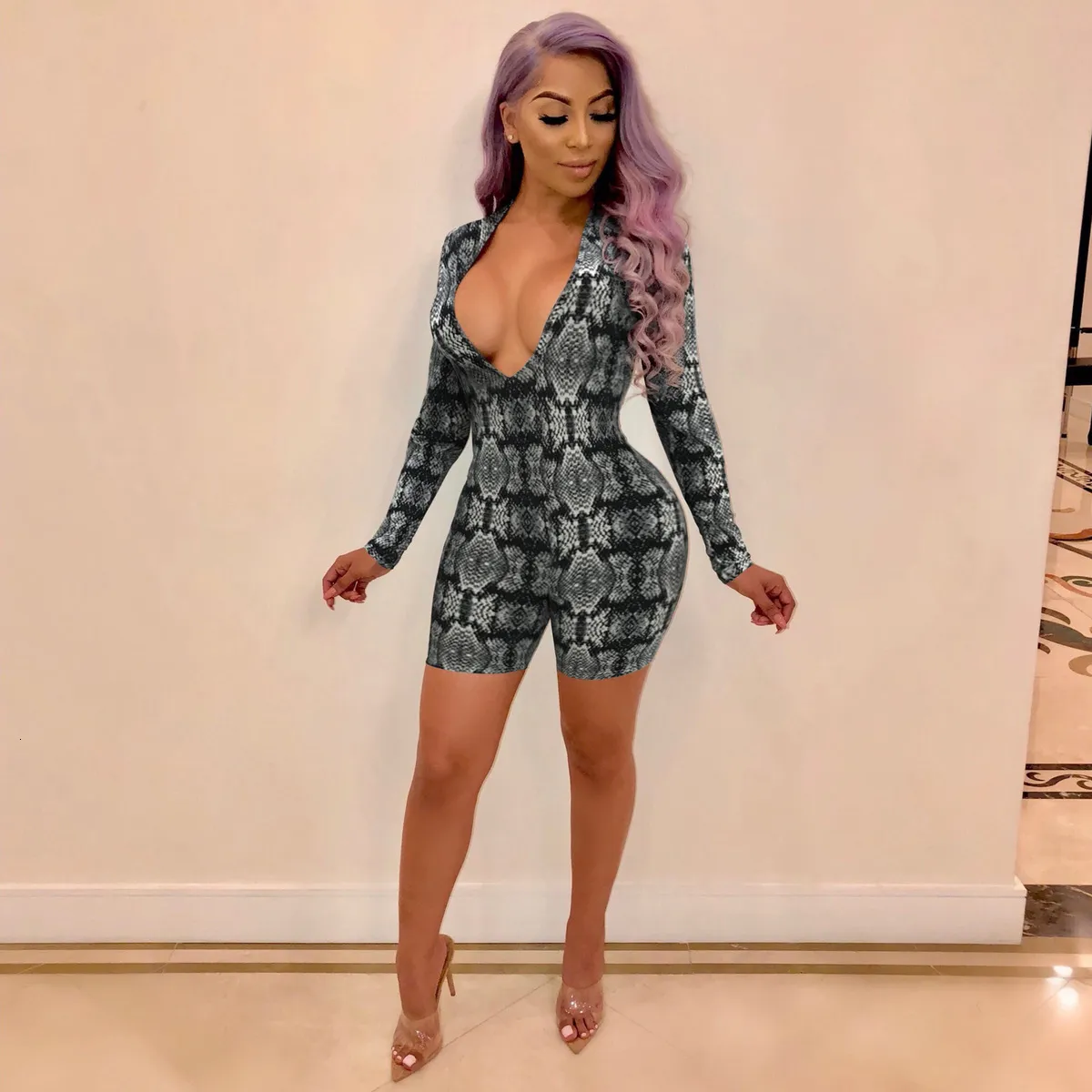 Women's Polyester Skinny V-Neck Leopard Romper
