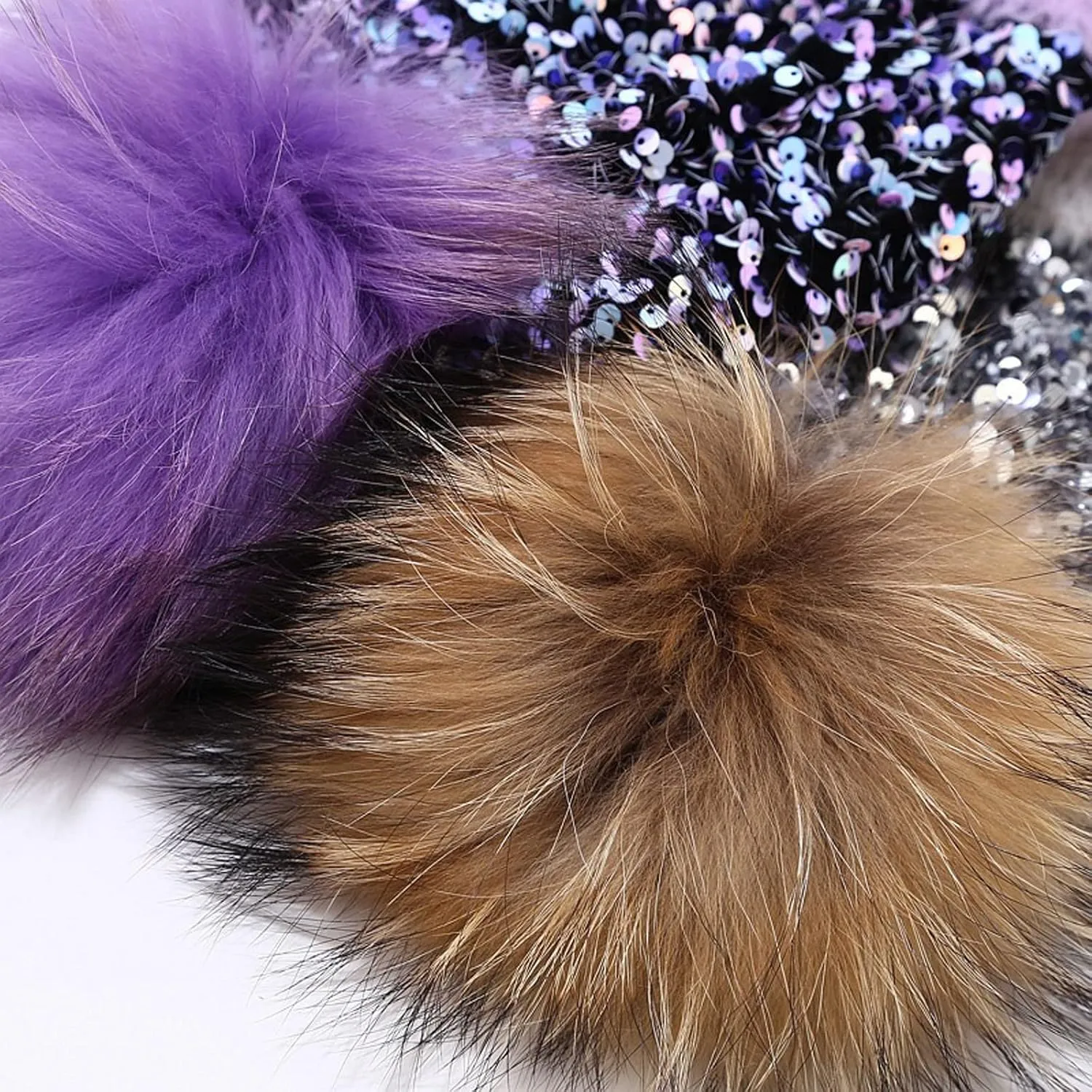 Women's Winter Beanie Hat Fashion Knit Warm Skull Cap with Pom Pom Beanie for Women